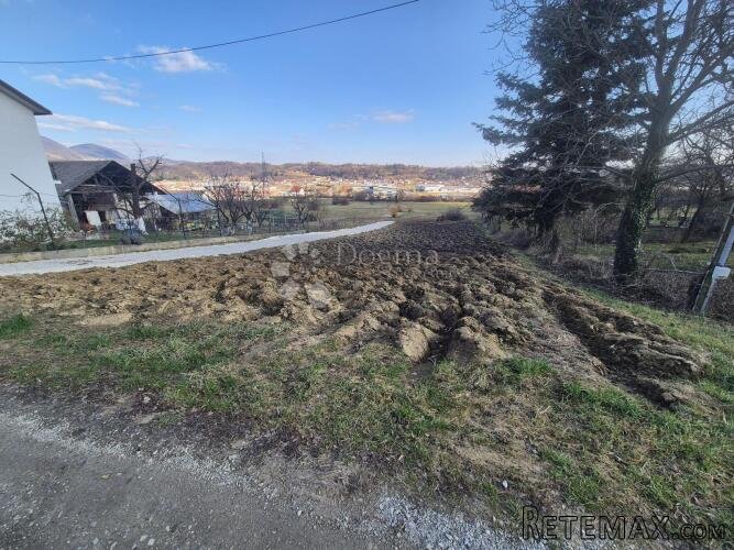 Građevinsko zemljište 1.439m² u Krapini!