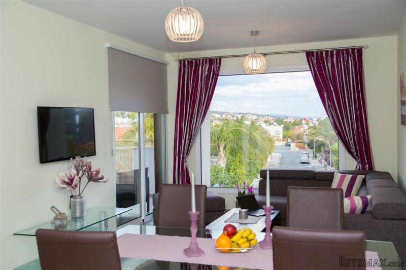 Newish And Modern Two Bedroom Apartment.. - 2