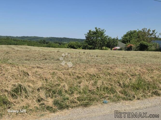 Sv.Ivan Zelina Hrnjanec građevinsko zemljište 2263m2