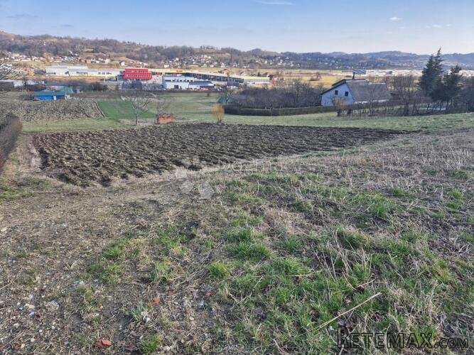 Građevinsko zemljište 1.298m² u Krapini!