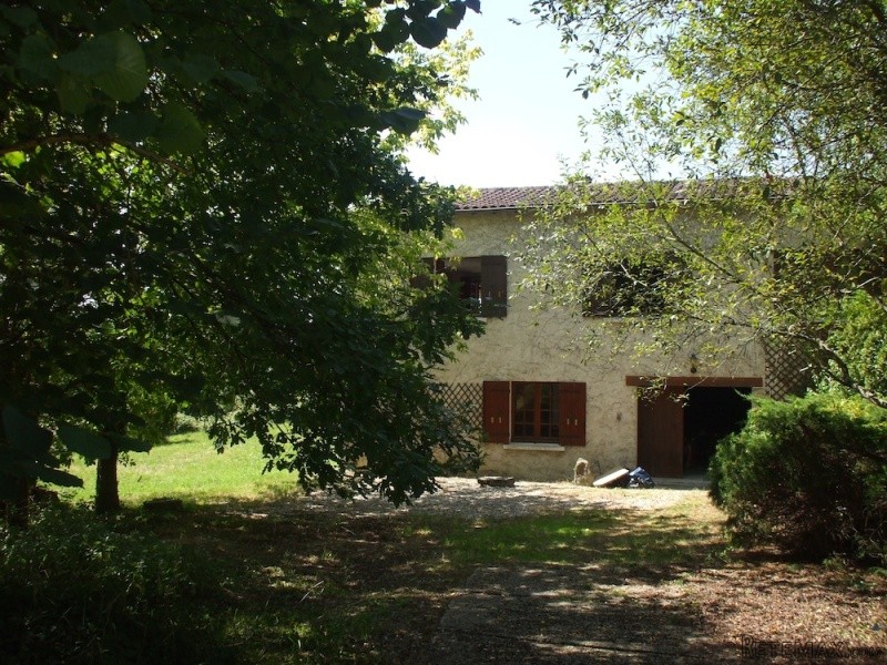 Situated 10 Minutes From Bergerac Town..