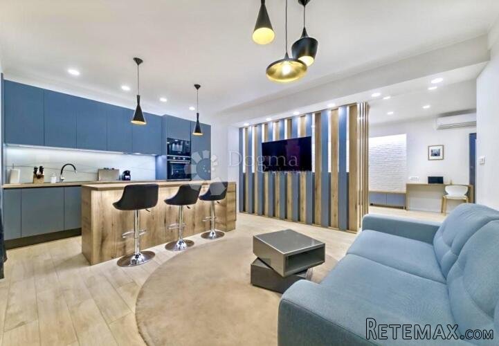 ZAGREB, MAKSIMIR, LUKSUZAN STAN 40 M2 S BAZENOM