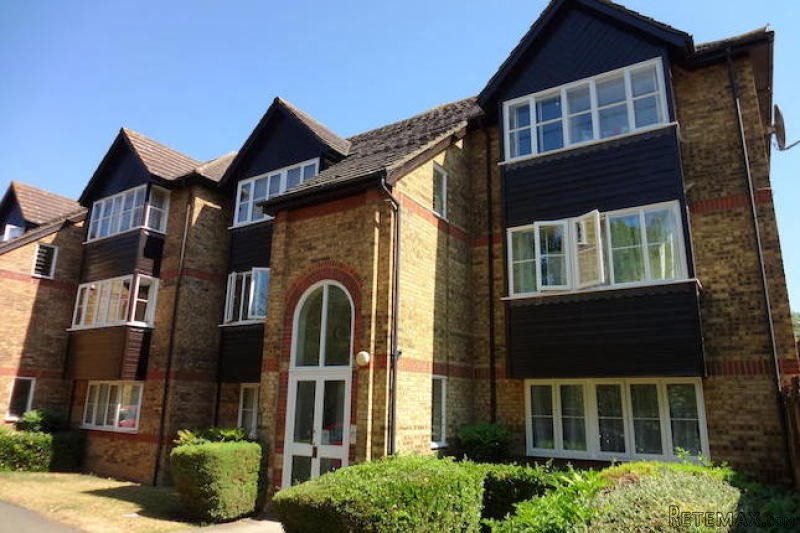 2 bed flat to rent