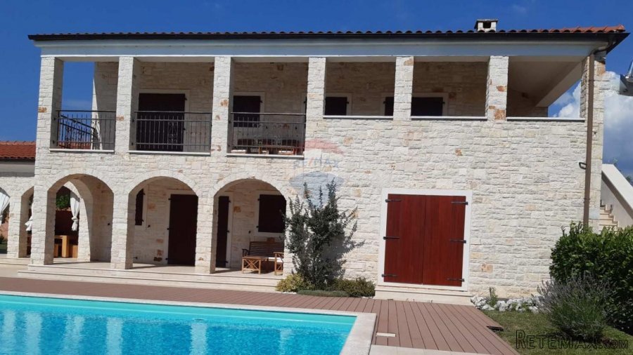Istra, Kringa okolica - prekrasna kamena vila - 4