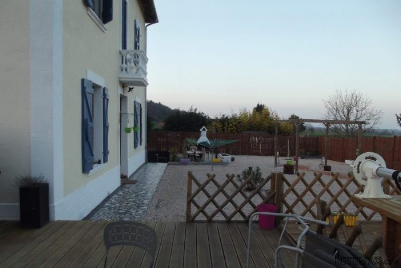 4 Bedrooms - House - Midi-Pyrenees -.. - 2