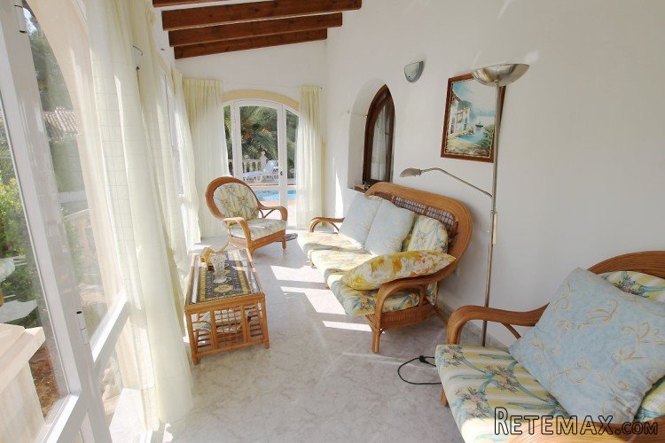 Well priced single level 2 bedroom villa in a tranquil area.. - 5
