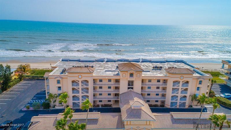 3 bedroom Flat For Sale: 1907 Highway..