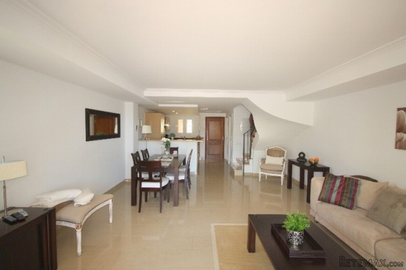 Las Adelfas Townhouse for Sale, Nova.. - 2