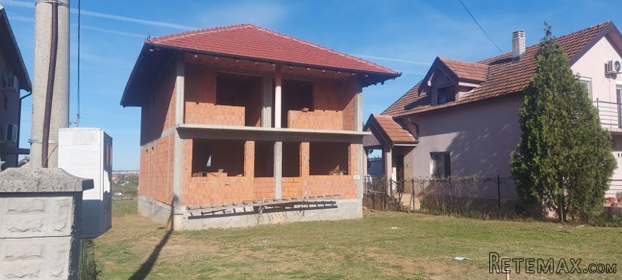 Kuca u Ostruznici na 15ari placa
