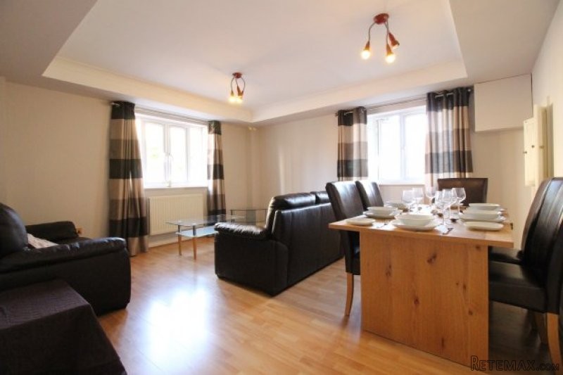 2 bedroom, Flat house for sale - 2