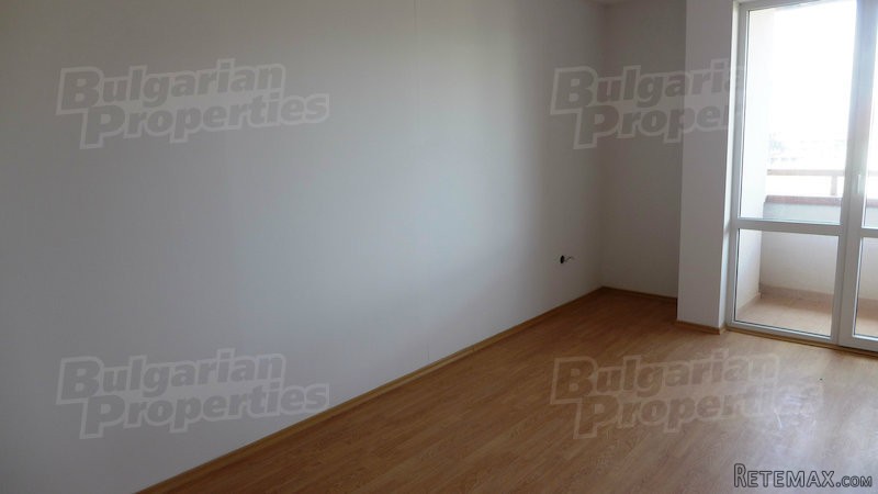 Great-Priced 1-Bedroom Apartment 300 M.. - 2