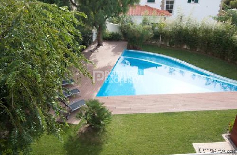 Stunning 3 bedroom apartment in Estoril