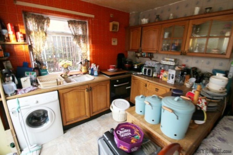 3 bedroom, Semi-detached House house.. - 2
