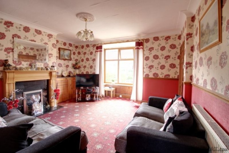 3 bedroom, Semi-detached House house.. - 2