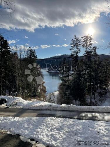 GORSKI KOTAR, LOKVE - Građevinski teren uz jezero za investi - 2