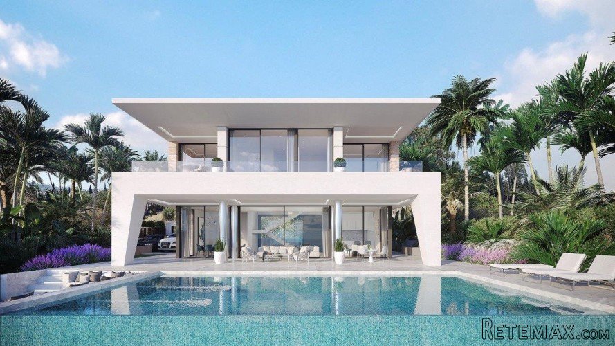 Set on 2 levels, this spacious Costa del Sol villa is going.. - 2