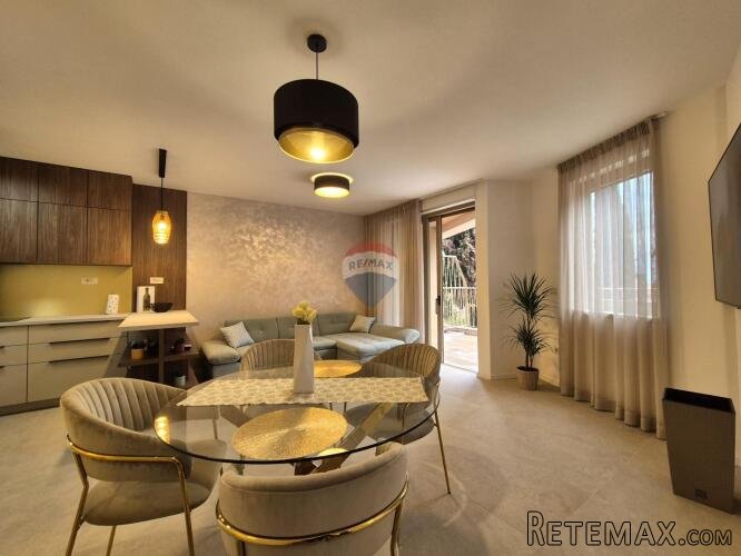 Opatija, centar- novogradnja, garaža, okućnica - 3