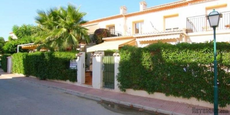 3 Bedroom 2 Bathroom Terraced house in.. - 2