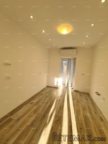 Pula – renoviran dvosobni stan u centru, 72,83 m². Stan se n.. - 4