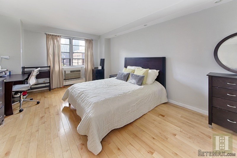 2 bedroom Apartment For Sale: 1175 YORK..