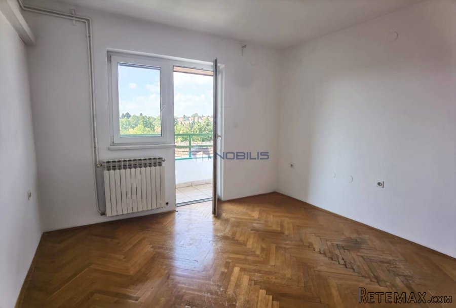 Bjelovar (Centar) 4-sobni stan, 116,75 m2 + 101,33 m2 TAVAN - 5