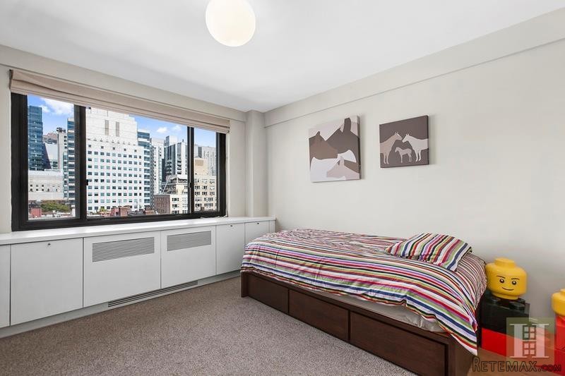 3 bedroom Apartment For Sale: 420 EAST.. - 2