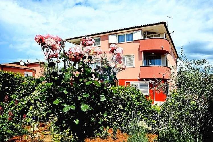 STAN U REZIDENCIJALNOM NASELJU U UMAGU