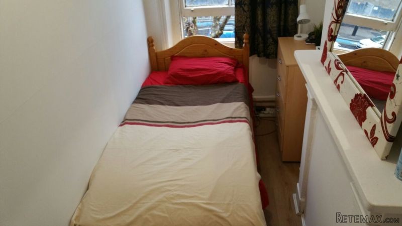 Small Double Room In Whitechapel