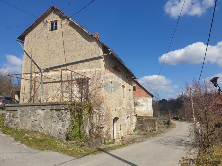 Lukovdol,kuća na kraju sela - 2