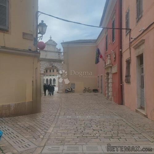 EKSKLUZIVNA PRODAJA – POZNATI RESTORAN U STAROM GRADU ROVINJ - 2