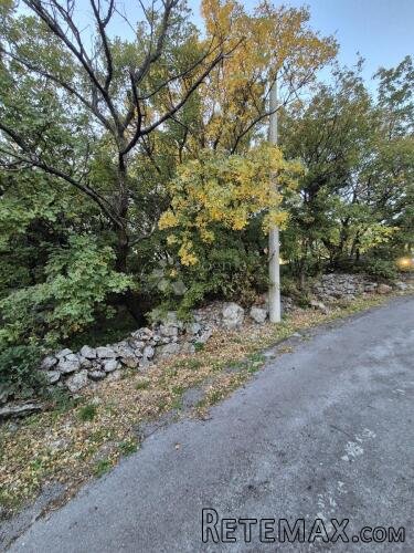 GRAĐEVINSKO ZEMLJIŠTE 435m2 Donji Zagon - 2