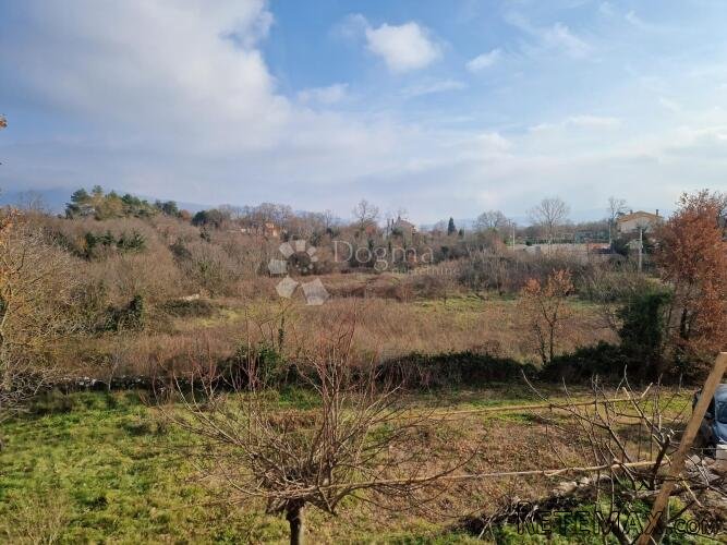 GRAĐEVINSKO ZEMLJIŠTE NADOMAK GRADA LABINA, MIRNA LOKACIJA - 2