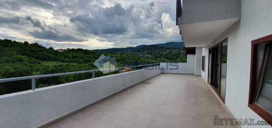 Zagreb, Mlinovi, dvoetažni stan s terasom i balkonom 156 m2 - 2