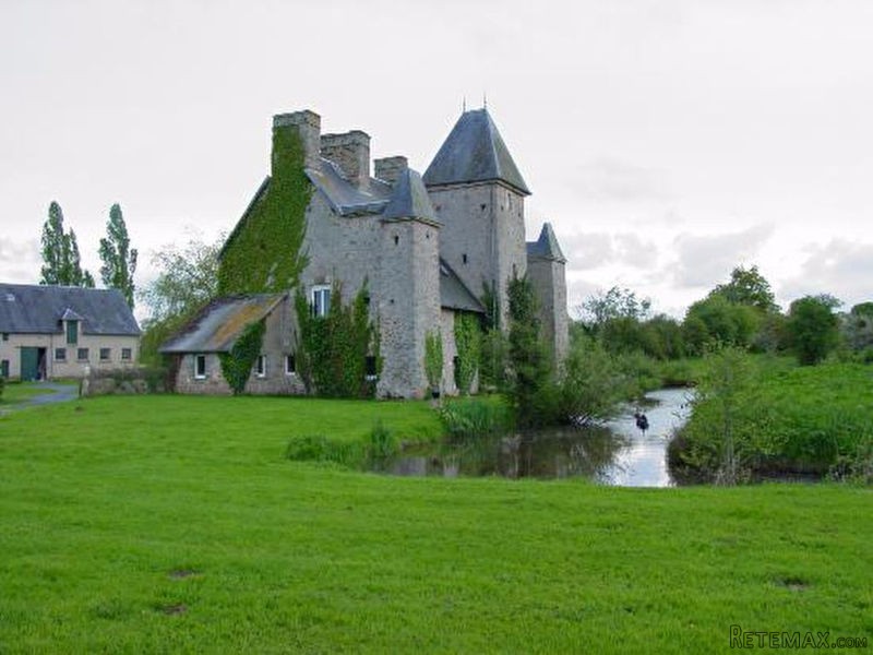 Beautiful 15th Century Chateau Set On..