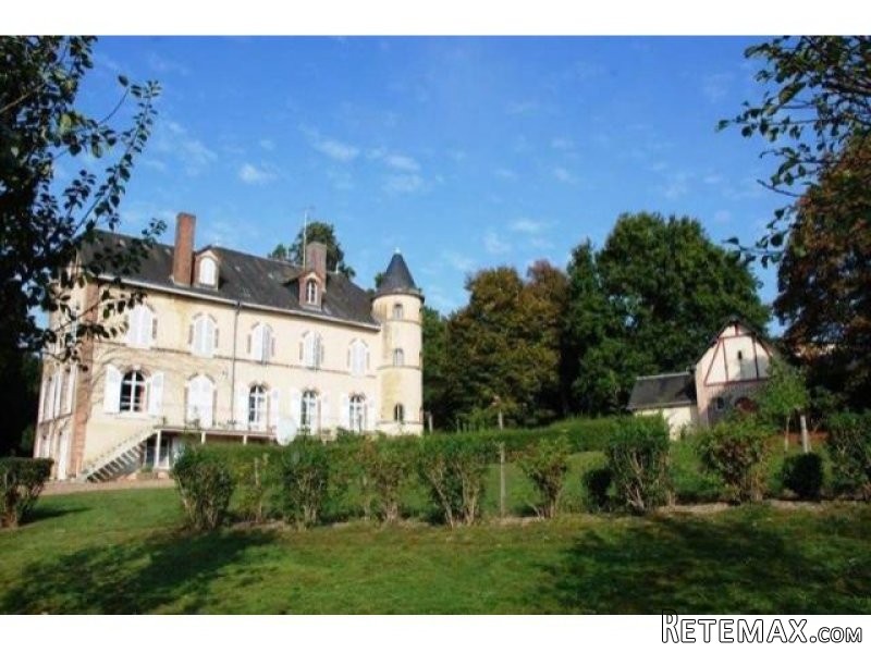9 bedroom Manor House For Sale: 41100..