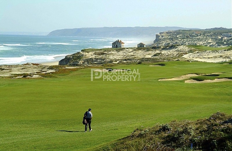 Excellent plot of land in Praia D'El..