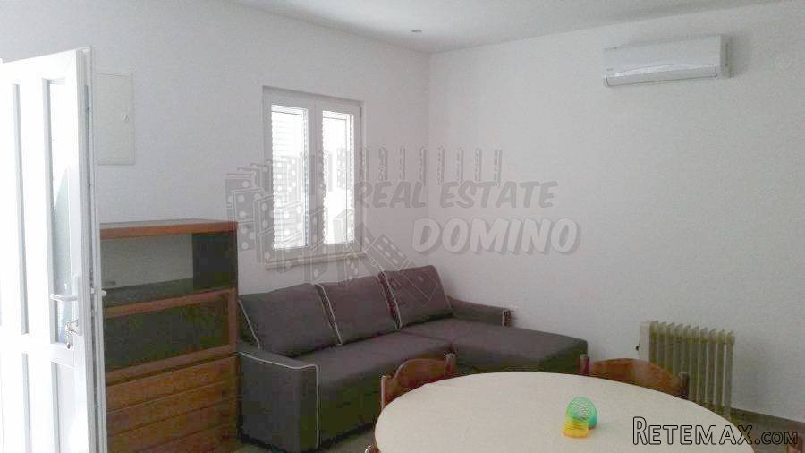 Renovirani apartman blizu mora! Njivice - 2