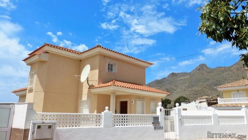 4 Bedrooms - Chalet - Murcia - For Sale - 2