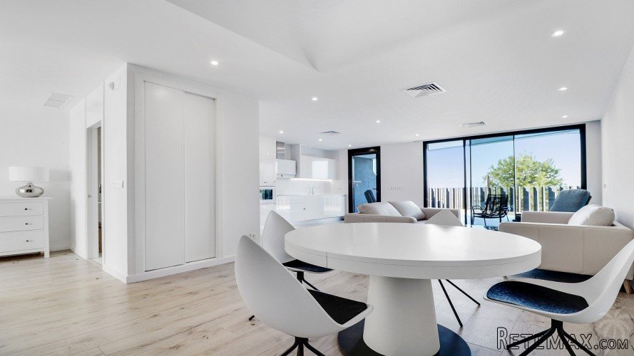 Beautiful small-scale new construction project in Torre del.. - 5