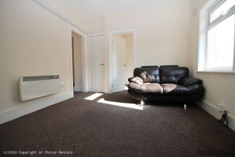 Flat 4, 30 Sherbourne Rd, blackpool - 2