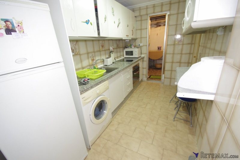 3 bedroom, 1 bathroom Apartment, (build.. - 2