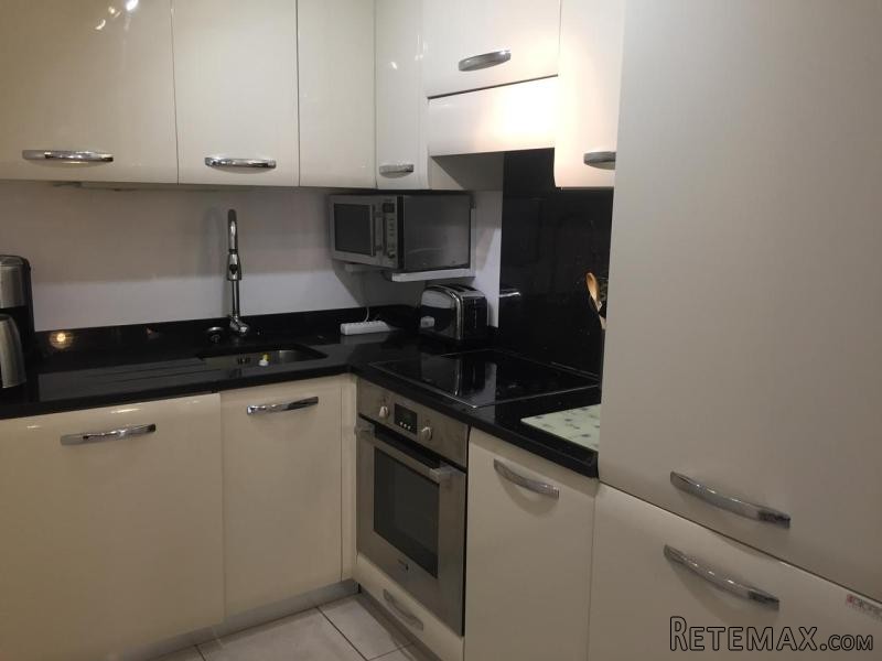 Great Location One-Bed In Nice Centre