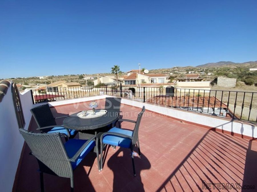 NEW & EXCLUSIVE LISTING TO VOSS HOMES - Immaculately.. - 11