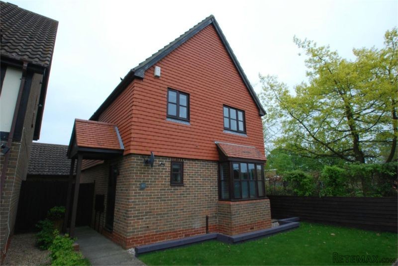 3 Bedroom Detached House