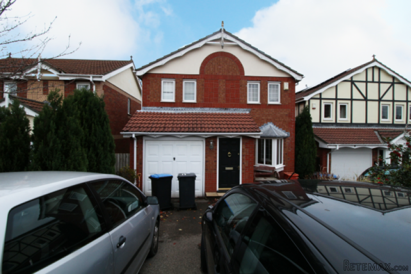 4 bedroom, Detached House house for sale