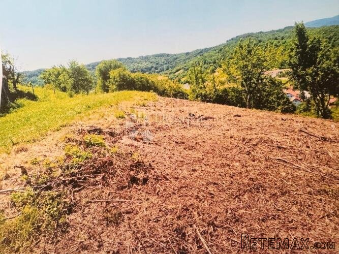 Građevinsko zemljište 1297 m² u Čučerju – mir, zelenilo i bl - 2