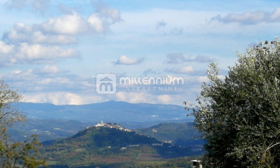 Istra, Vižinada, kuća s 4 stana okružena zelenilom - 2