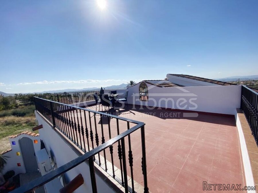 NEW & EXCLUSIVE LISTING TO VOSS HOMES - Immaculately.. - 12