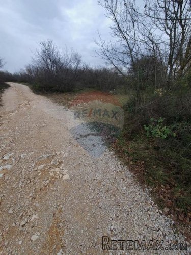 Otok Krk, Vrbnik, poljoprivredno zemljište, 2604 m2 - 2