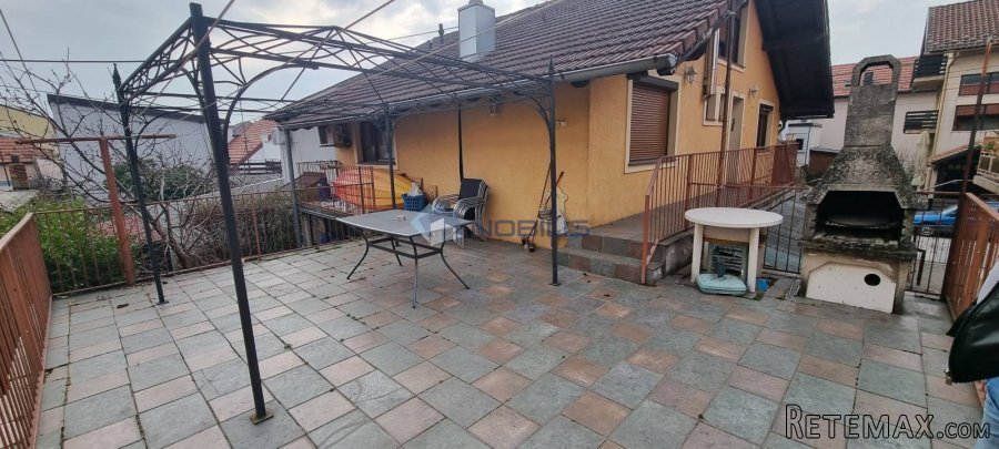 Zagreb, G.Dubrava - kuća sa tri stambene jedinice, blizina.. - 4